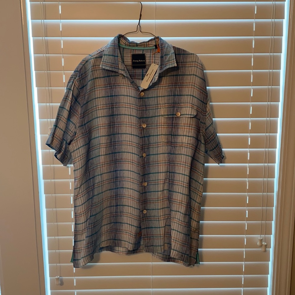 Large, never-been-worn Tommy Bahama striped button up shirt.